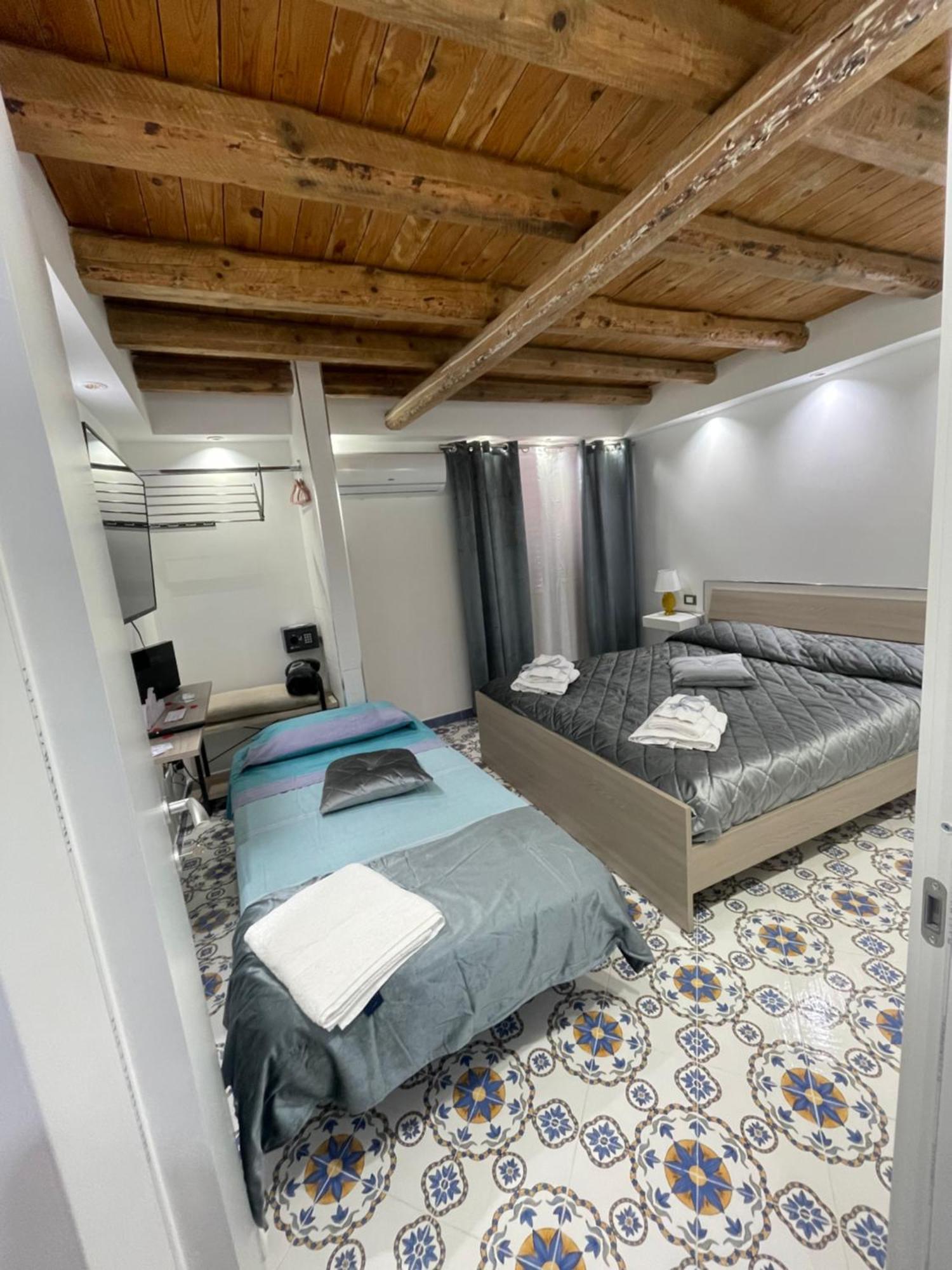 Mini Appartamenti Ballaro Rooms Palermo Dış mekan fotoğraf